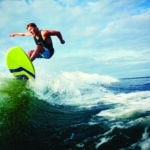 Surf : Le plaisir d’être au creux de la vague…
